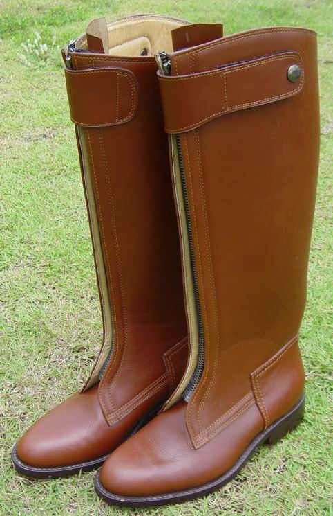 polo boots with zipper